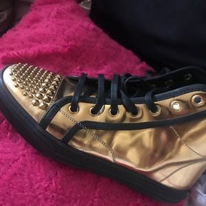 Authentic GUCCI shoes